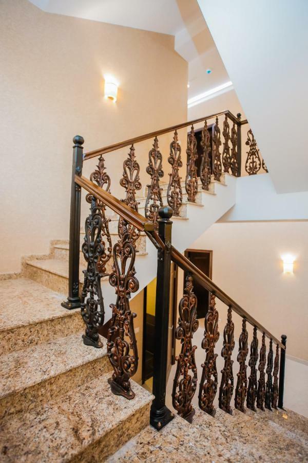 Ainlan Hotel Sukhumi Eksteriør billede