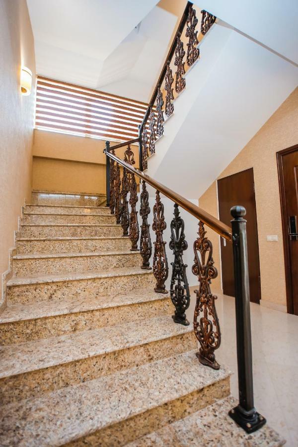 Ainlan Hotel Sukhumi Eksteriør billede